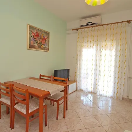 Apartment Fuer 4 Personen Ca 35 Qm In Fazana, Istrien Istrische Riviera Fazana